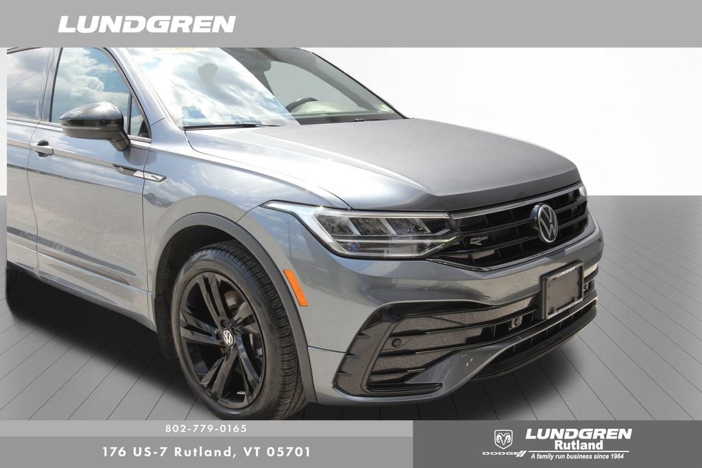 Used 2023 Volkswagen Tiguan SE R-Line image 38