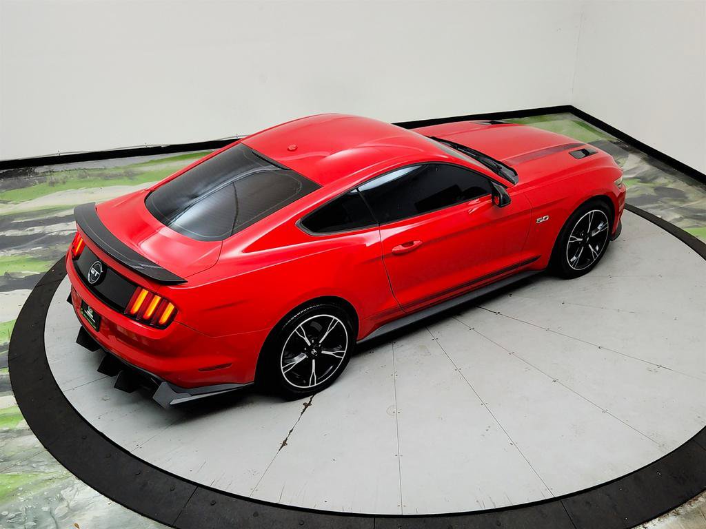 Used 2017 Ford Mustang GT Premium RWD image 32
