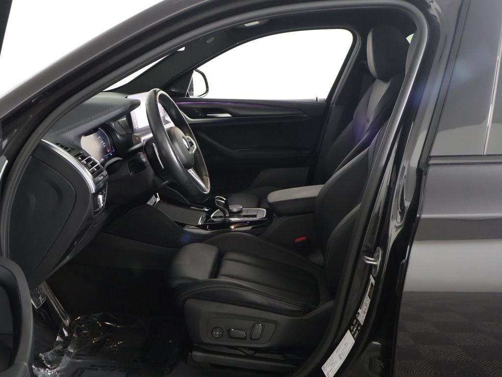 Used 2025 BMW X4 xDrive30i AWD/4WD image 28