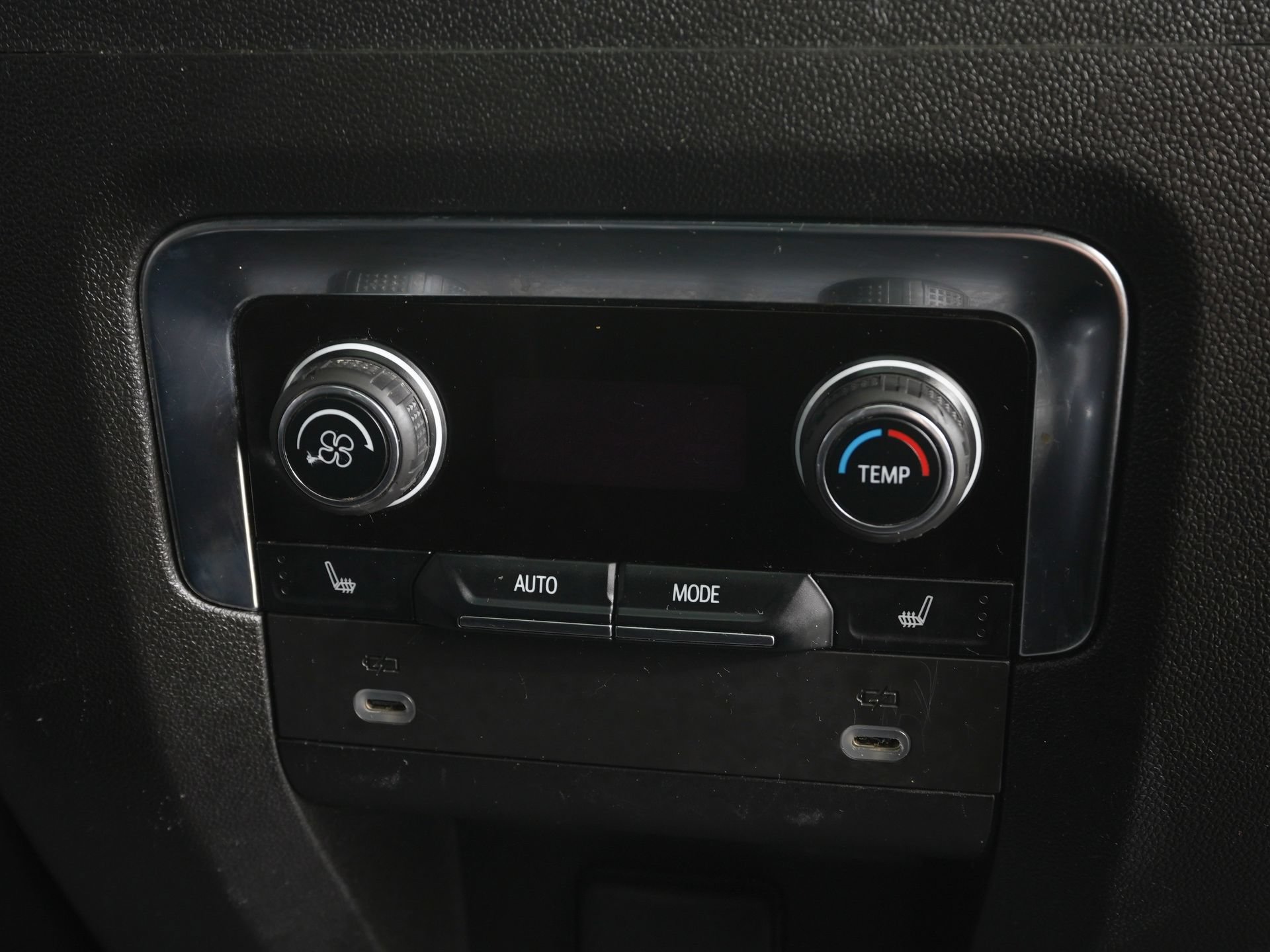 Used 2023 Chevrolet Tahoe High Country w/ Premium Package RWD image 10