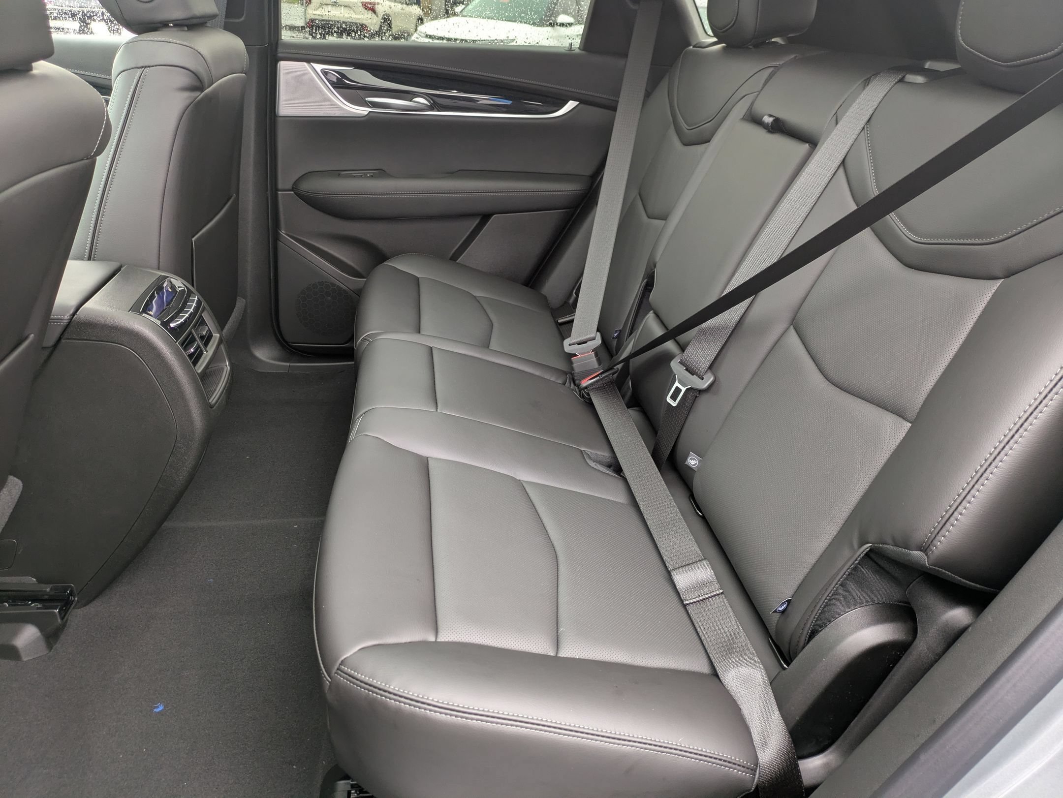 New 2026 Cadillac XT5 Premium Luxury w/ LPO, ONYX Package FWD image 30