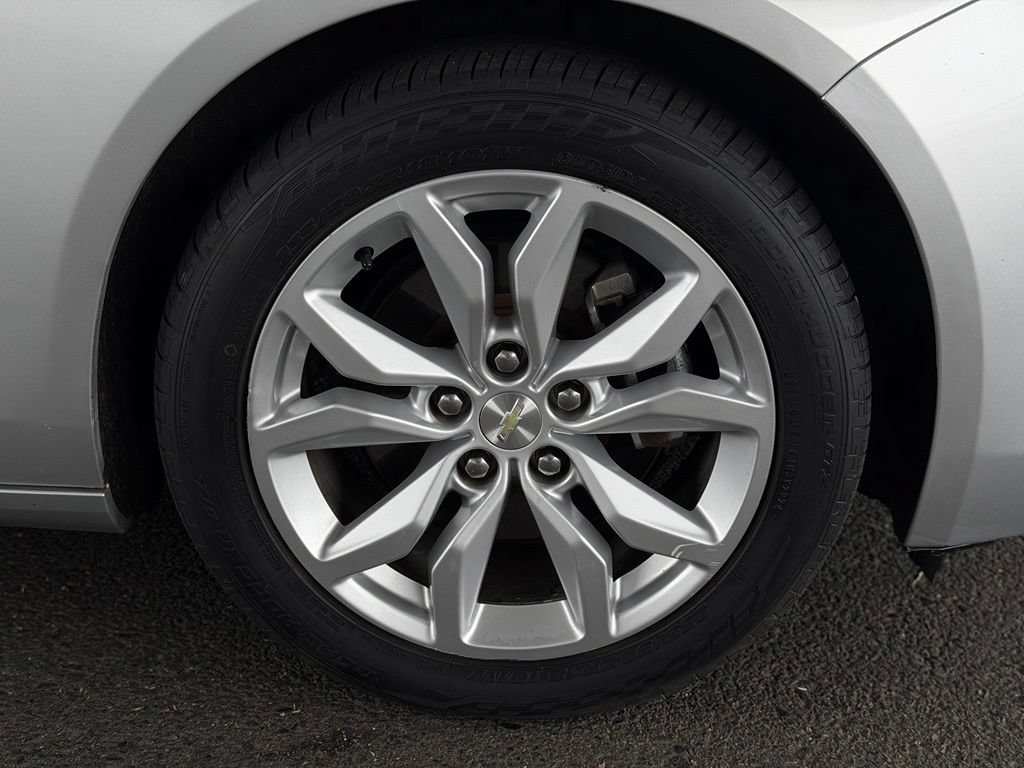 Used 2017 Chevrolet Impala LT FWD image 54