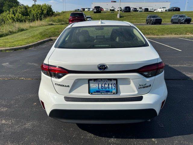 Certified 2024 Toyota Corolla XLE FWD image 4