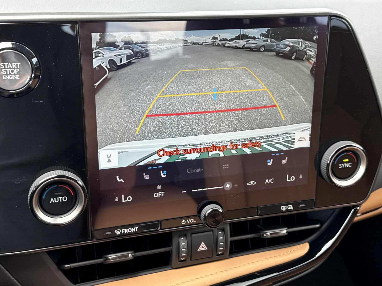 Used 2025 Lexus NX 250 FWD w/ Towing Package (2000 Lbs) image 25