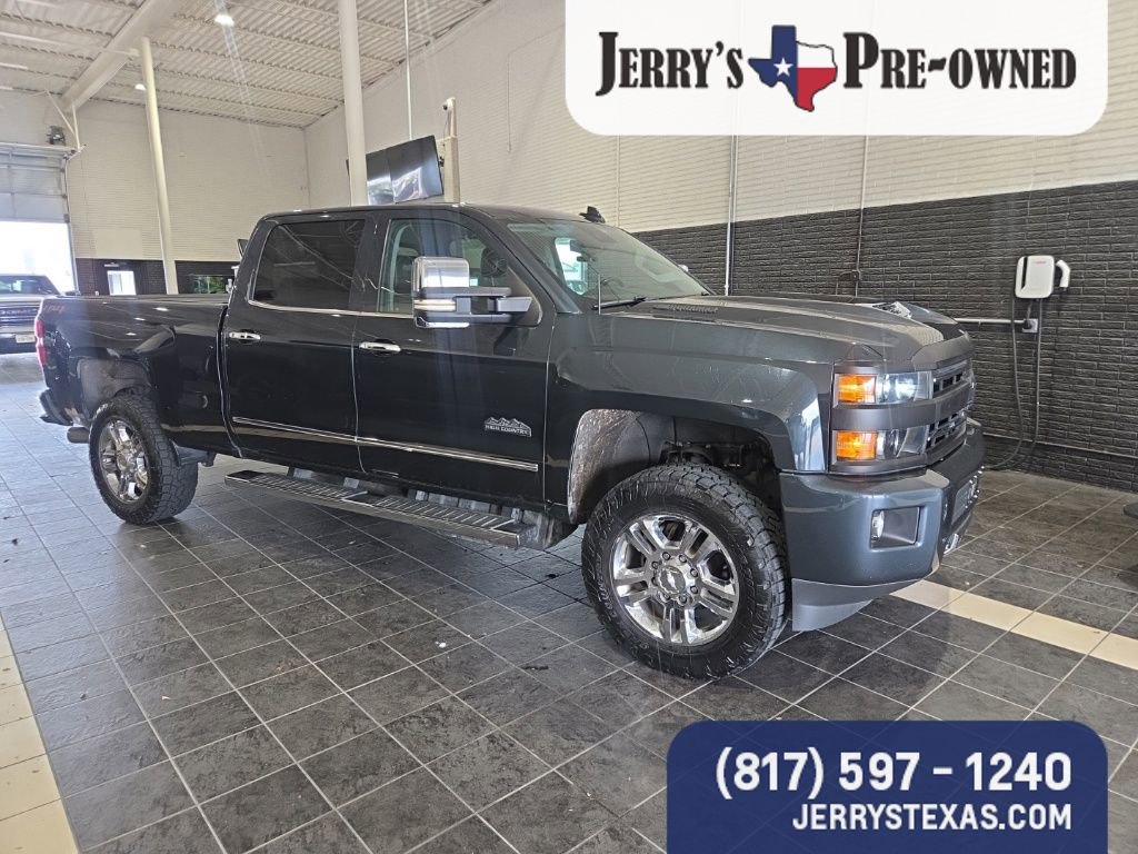 Used 2019 Chevrolet Silverado 2500 High Country w/ Duramax Plus Package AWD/4WD image 2