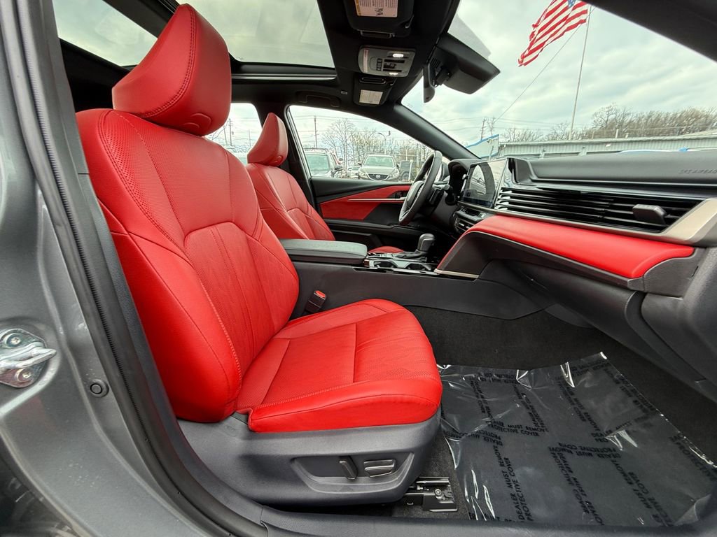 Used 2025 Toyota Camry XSE image 24