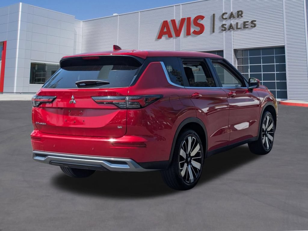 Used 2025 Mitsubishi Outlander SE FWD image 6