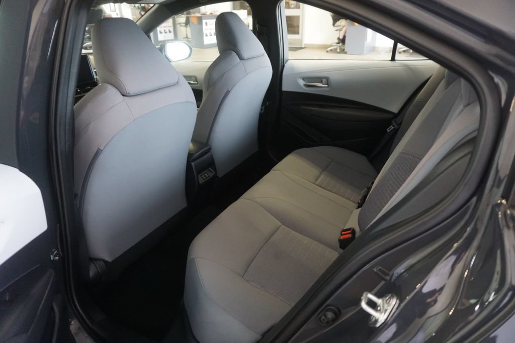 Used 2023 Toyota Corolla SE FWD image 19
