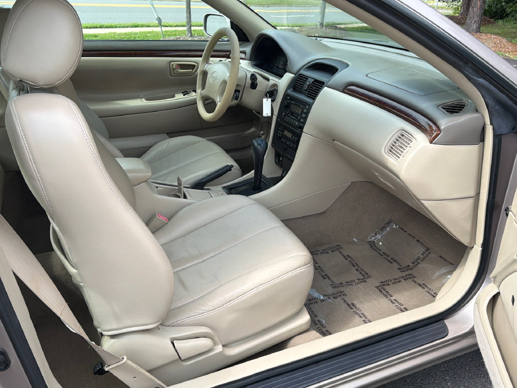 Used 1999 Toyota Solara SLE w/ Sport Pkg FWD image 7