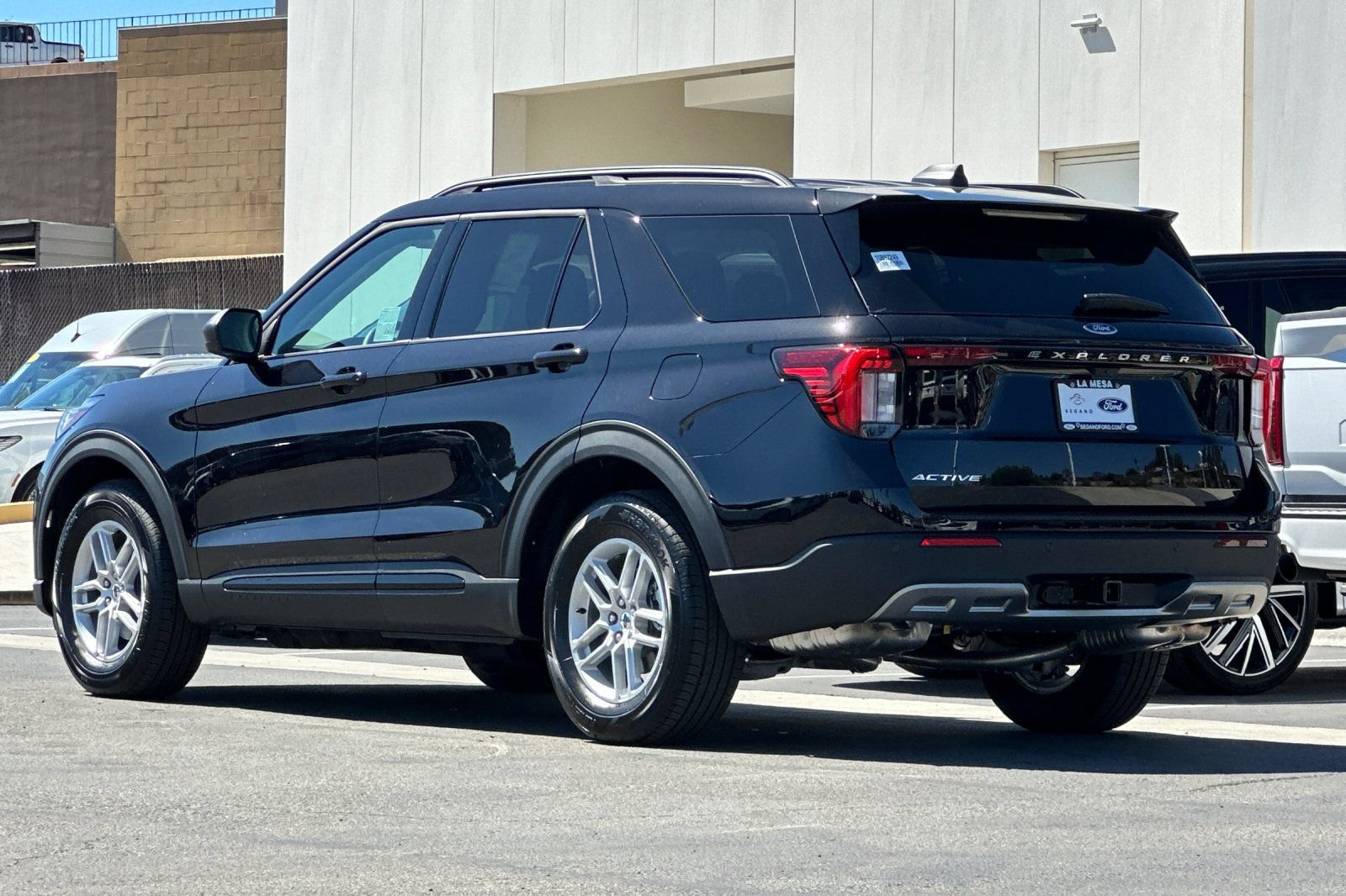 New 2026 Ford Explorer Active w/ Active Comfort Package RWD image 5
