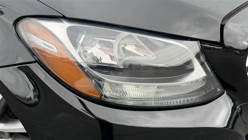 Used 2015 Mercedes-Benz C 300 Sedan image 11
