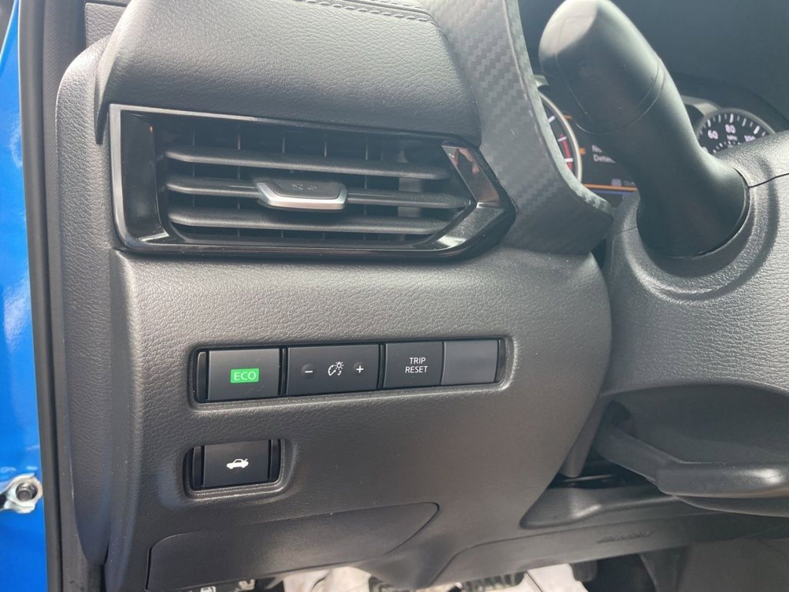 Used 2025 Nissan Sentra SV image 10