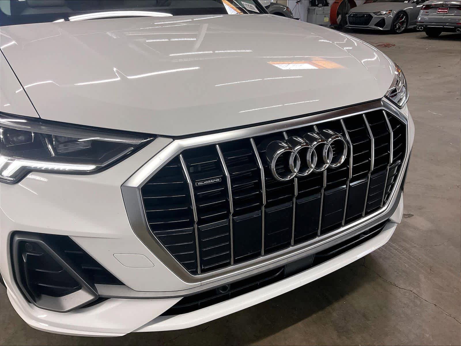Certified 2025 Audi Q3 2.0T Premium w/ Convenience Package AWD/4WD image 30