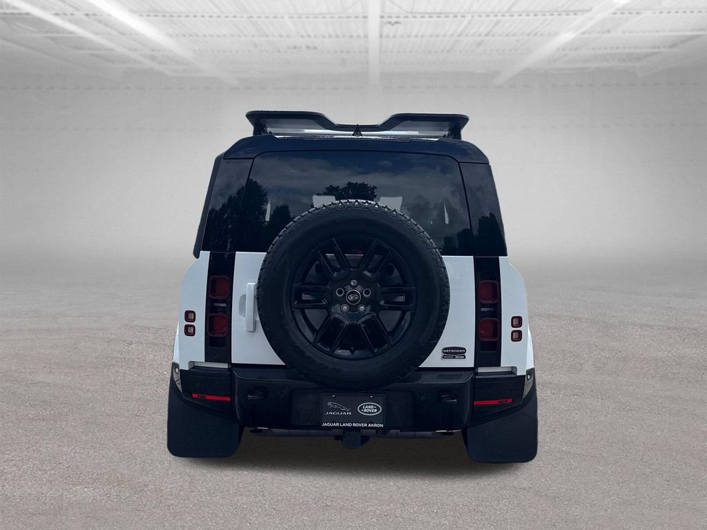 Used 2023 Land Rover Defender 90 X-Dynamic SE AWD/4WD image 8
