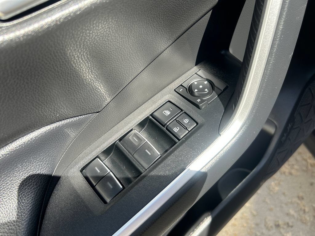 Certified 2025 Toyota RAV4 XLE AWD/4WD image 12