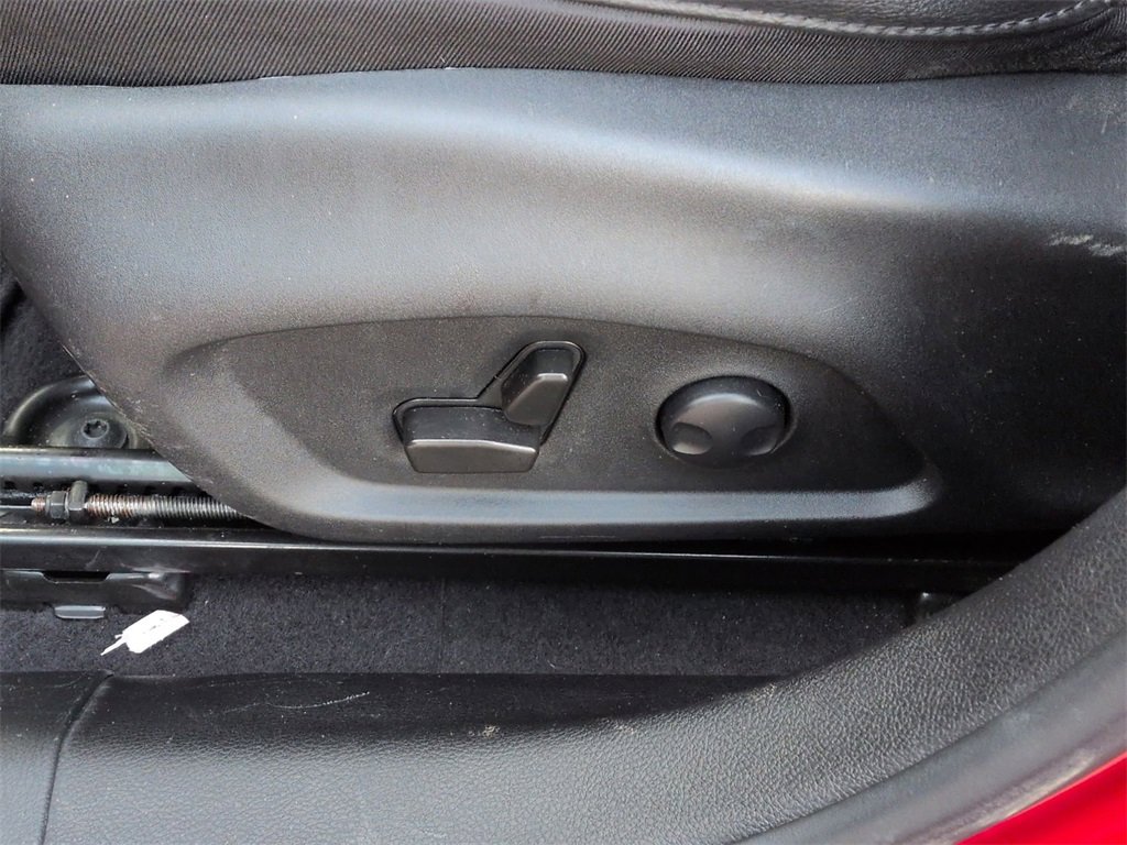 Used 2022 Jeep Compass Limited w/ (RED) Package image 13