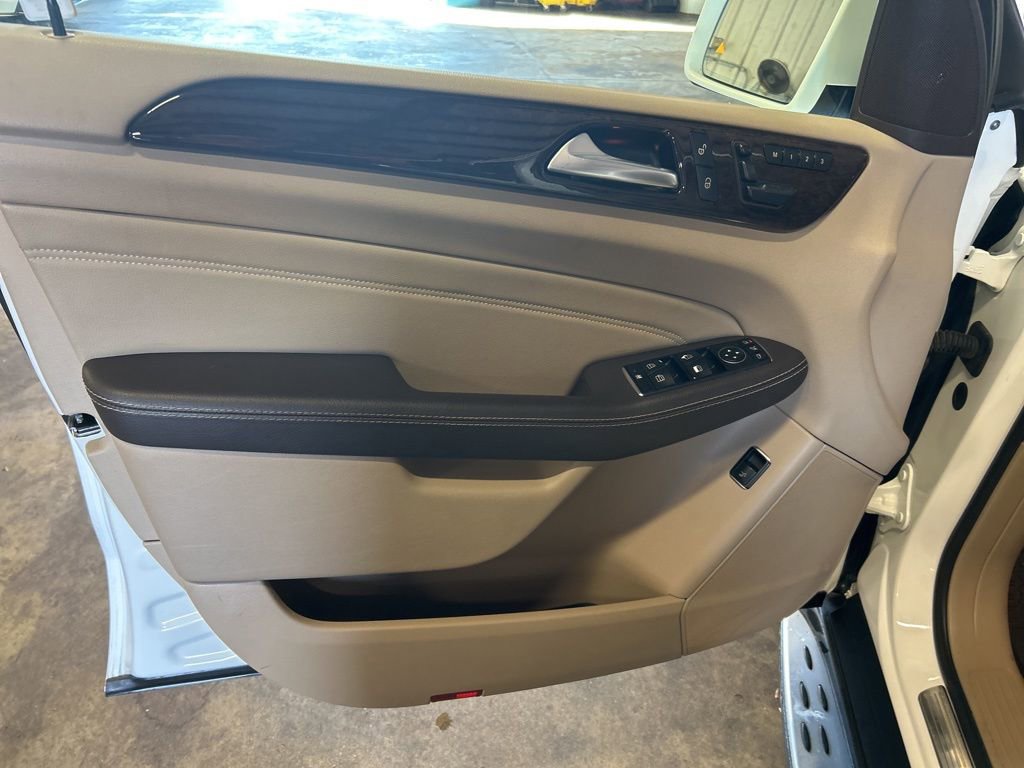 Used 2015 Mercedes-Benz ML 350 2WD image 32