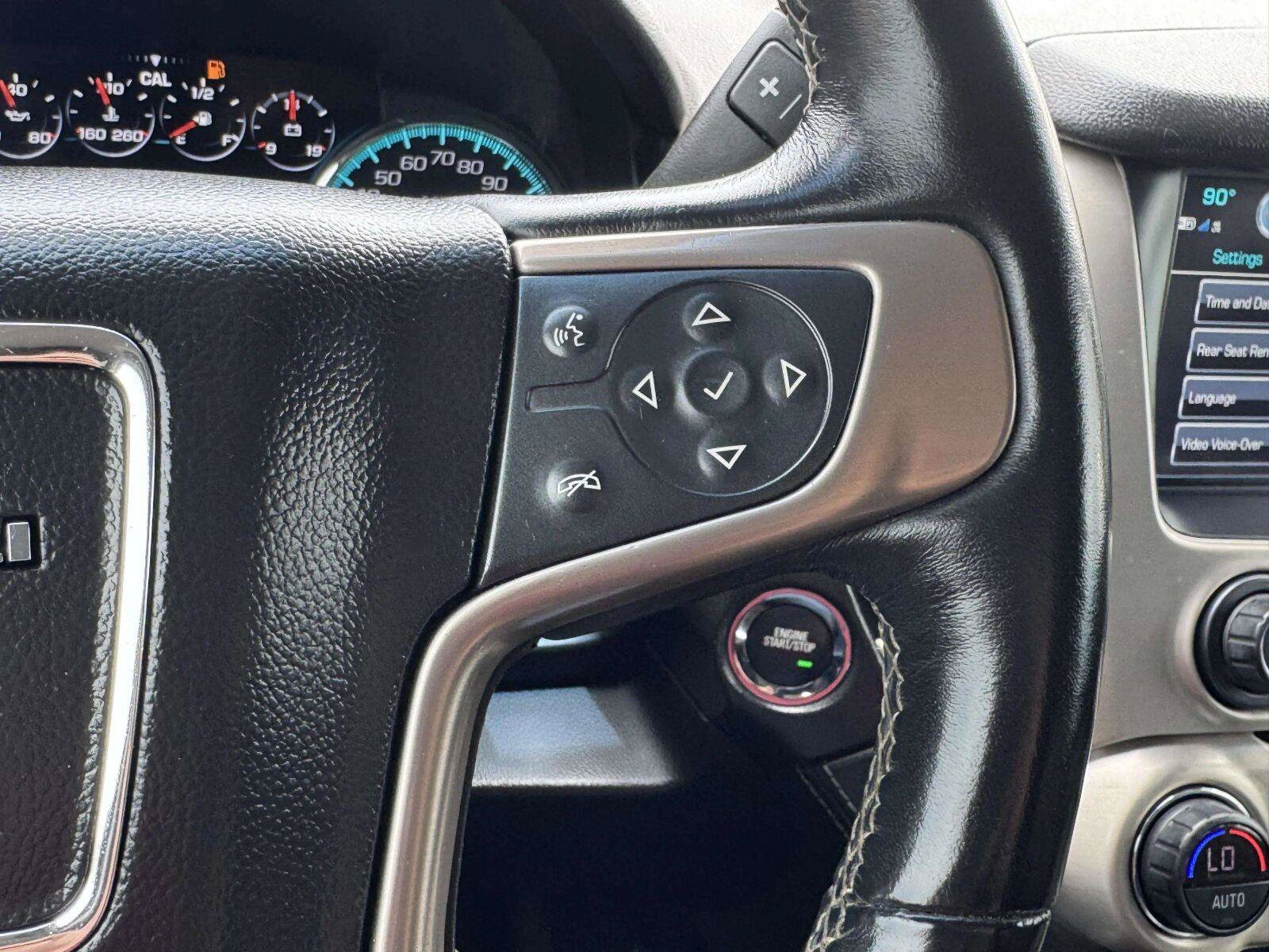 Used 2019 GMC Yukon Denali w/ Denali Ultimate Package AWD/4WD image 31