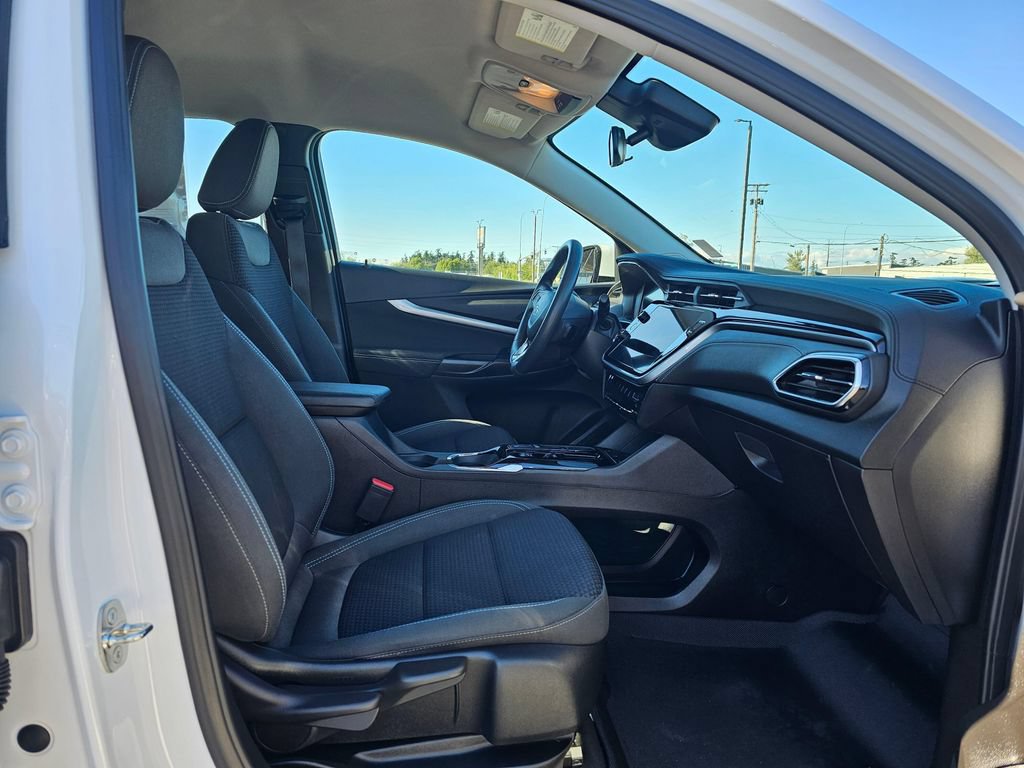 Certified 2023 Chevrolet Bolt EUV LT FWD image 10