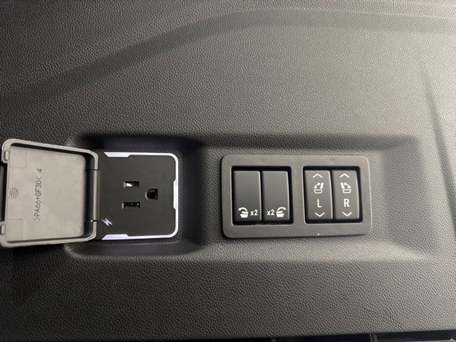 New 2026 Chevrolet Tahoe Premier w/ Sun And Tow Package image 33