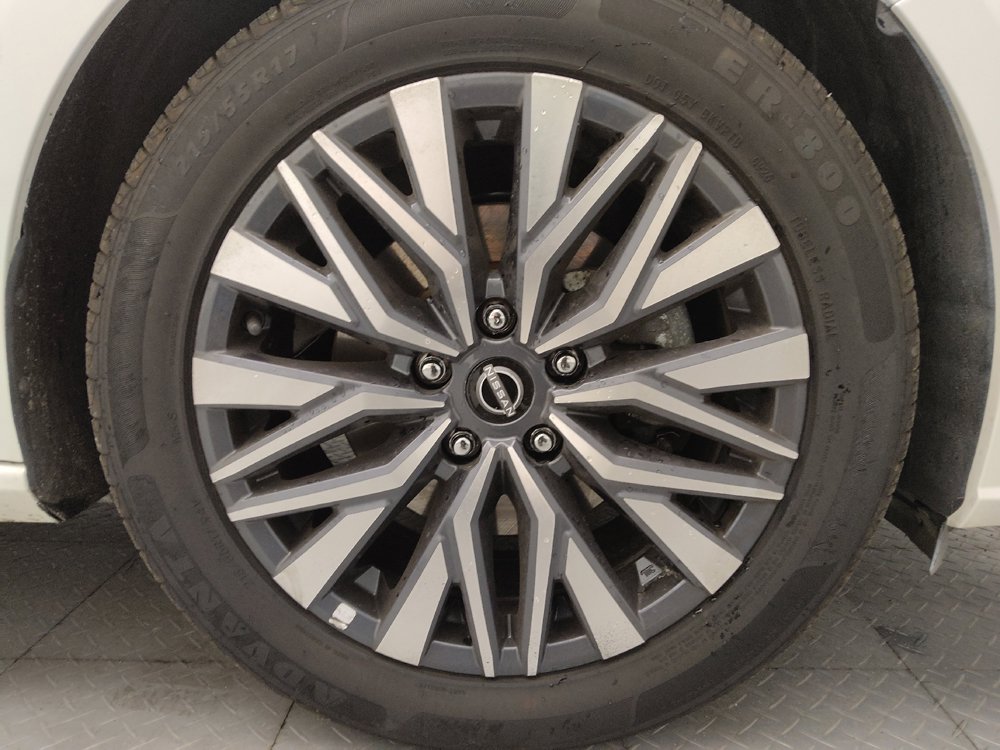 Used 2025 Nissan Altima 2.5 SV FWD image 31