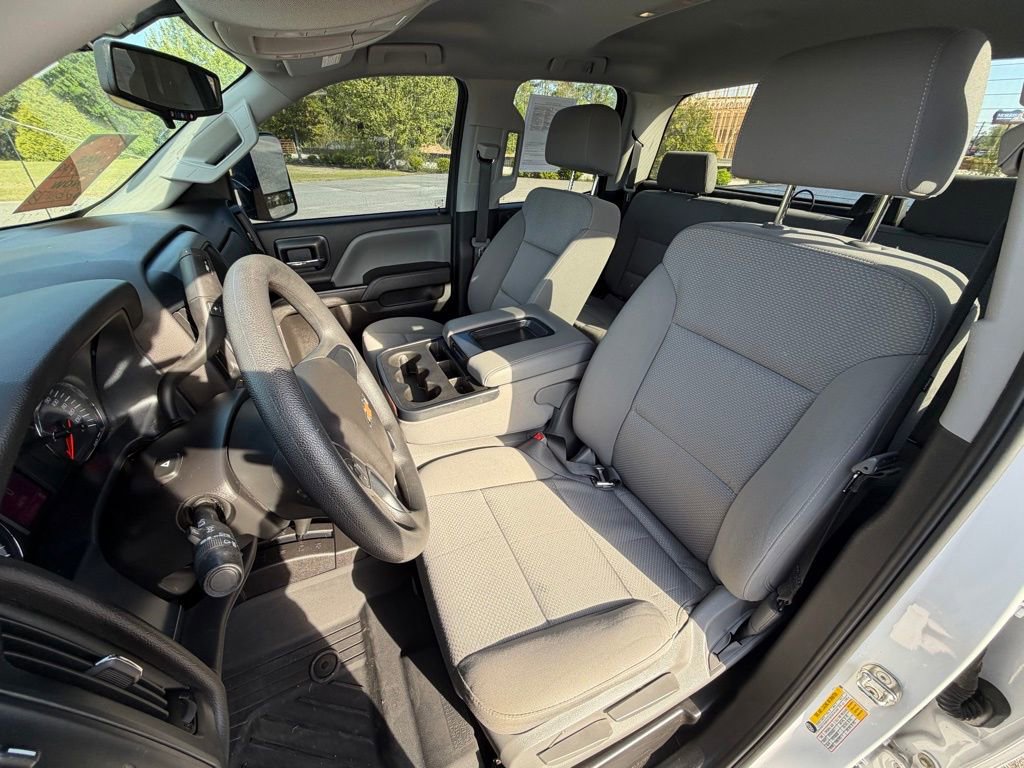 Used 2018 Chevrolet Silverado 1500 Custom w/ Custom Value Package AWD/4WD image 11