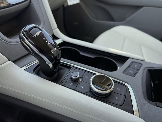 New 2026 Cadillac XT5 Premium Luxury FWD image 17