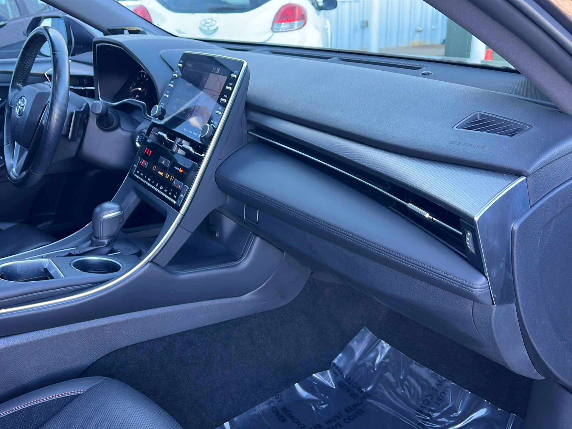 Used 2019 Toyota Avalon Touring image 30