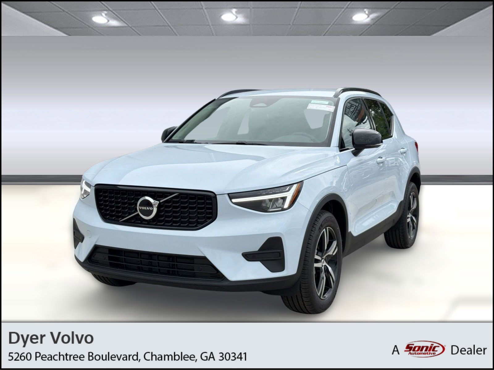 New 2026 Volvo XC40 B4 Core w/ Climate Package FWD image 1