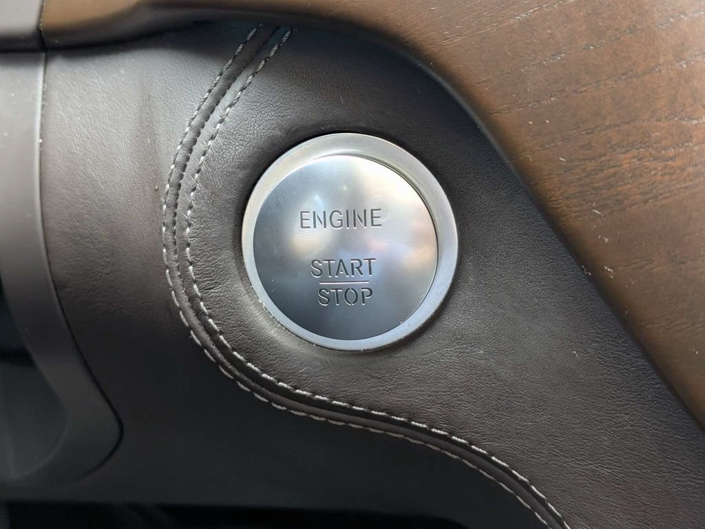 Used 2019 Mercedes-Benz GLS 550 4MATIC image 30