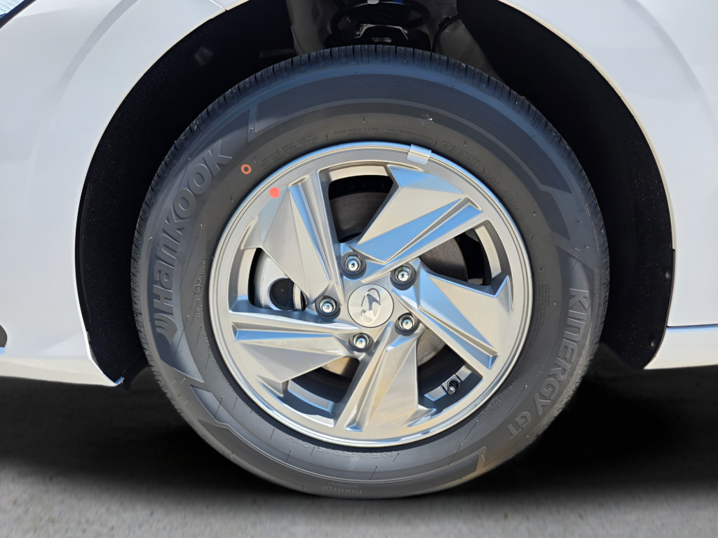 New 2026 Hyundai Elantra SE FWD image 10