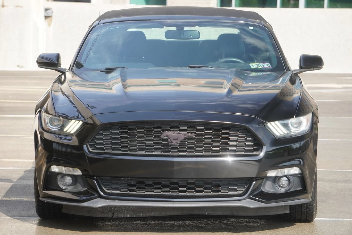 Used 2015 Ford Mustang Premium RWD image 28