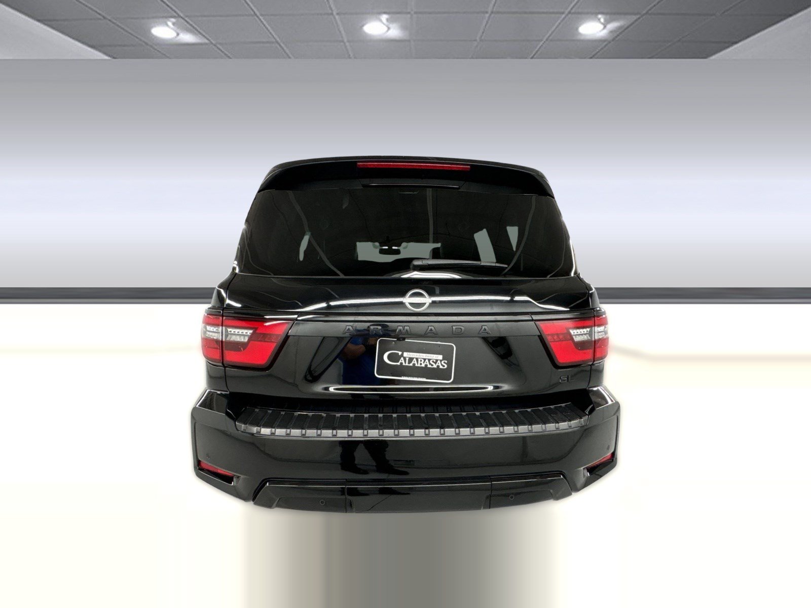 Used 2023 Nissan Armada SL w/ Midnight Edition Package RWD image 10