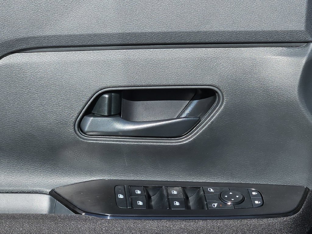 New 2027 Nissan Kicks S FWD image 15