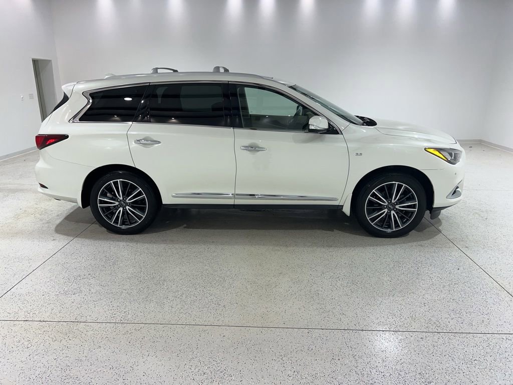 Used 2019 INFINITI QX60 Luxe w/ Sensory Package AWD/4WD image 6