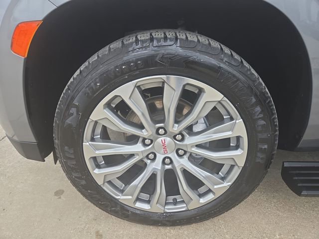 Used 2022 GMC Yukon XL Denali image 24