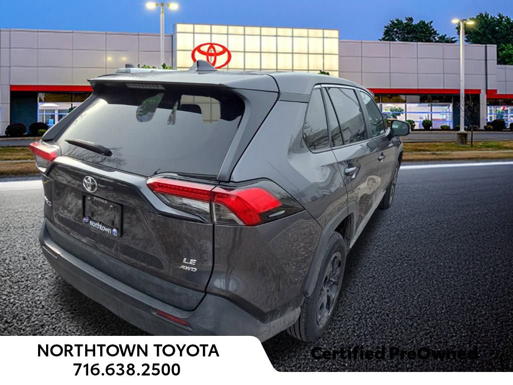 Used 2022 Toyota RAV4 LE image 6