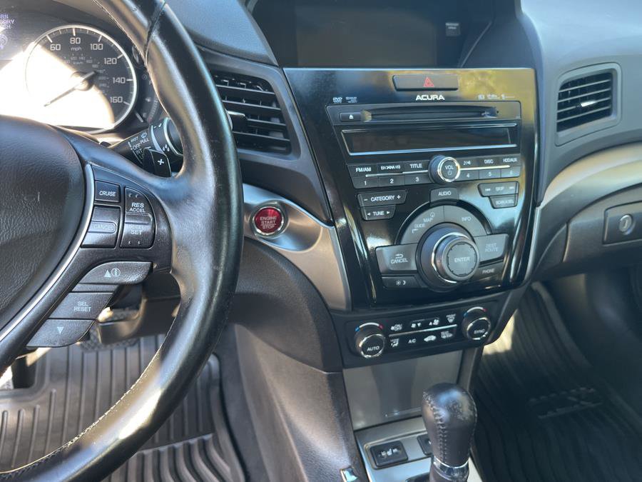 Used 2013 Acura ILX Hybrid w/ Technology Package image 34