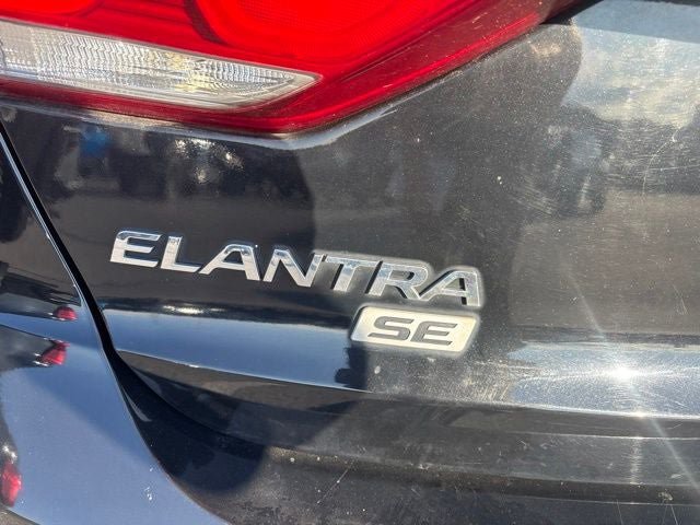 Used 2017 Hyundai Elantra SE FWD image 13
