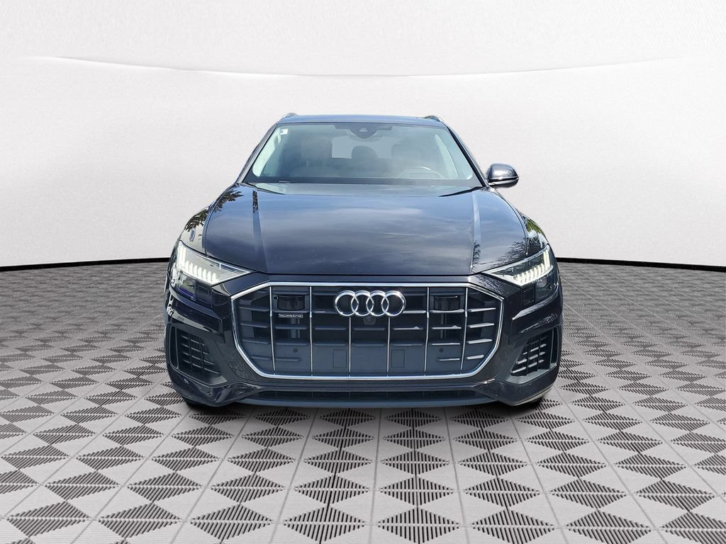 Used 2019 Audi Q8 Prestige w/ Luxury Package AWD/4WD image 2