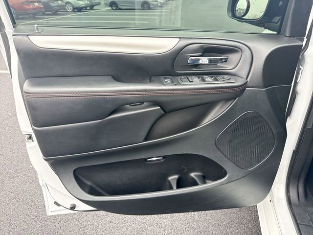 Used 2019 Dodge Grand Caravan GT image 14