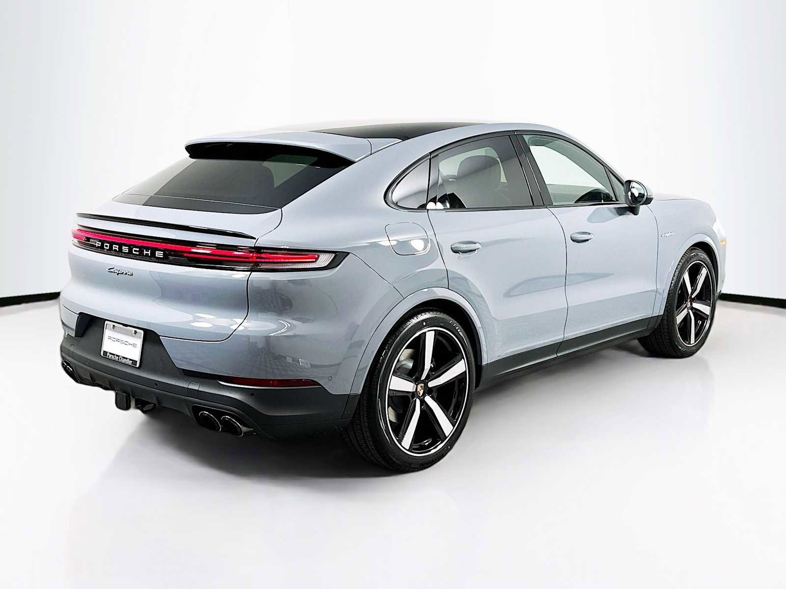 New 2026 Porsche Cayenne E-Hybrid image 9