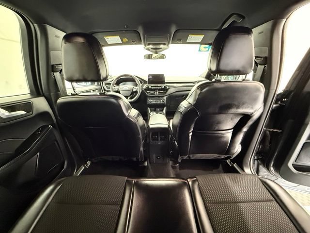 Used 2025 Ford Escape ST-Line Select AWD/4WD image 32