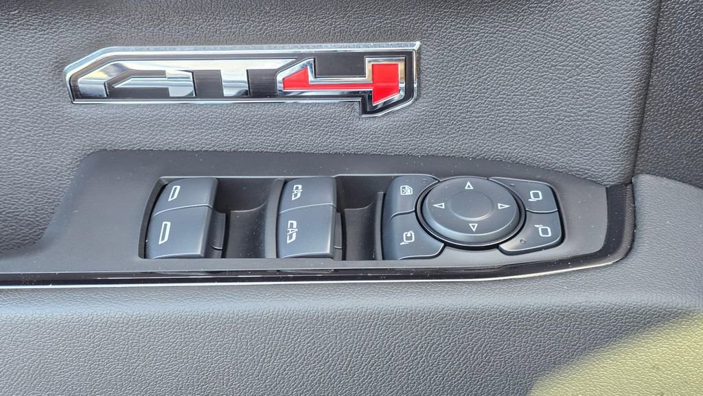 Used 2024 GMC Sierra 1500 AT4 w/ Technology Package AWD/4WD image 26
