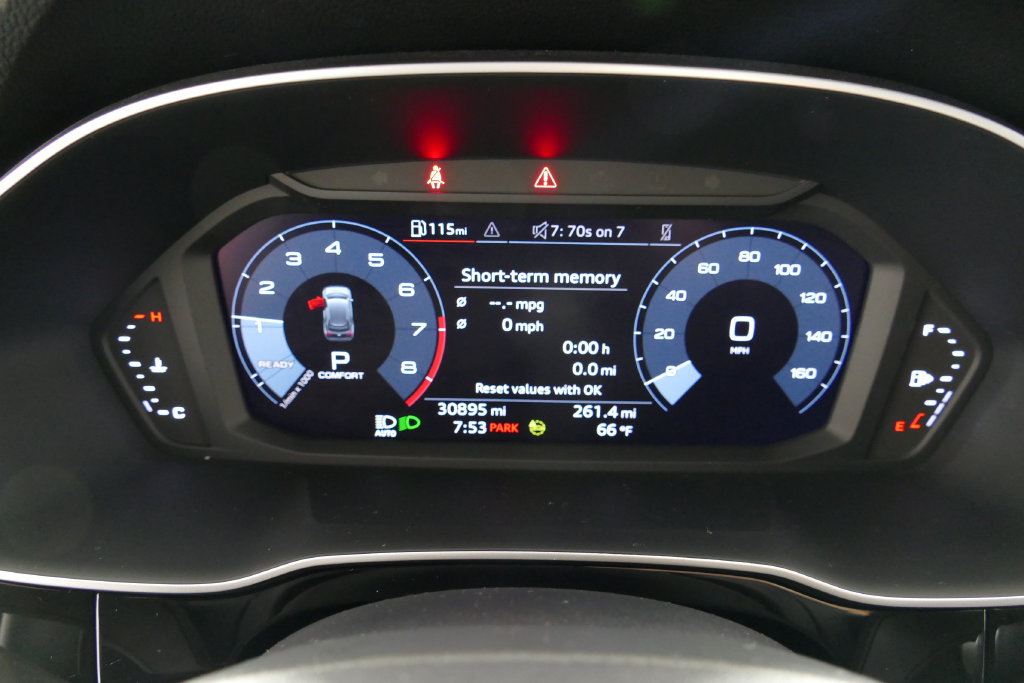 Used 2023 Audi Q3 2.0T Premium AWD/4WD image 15