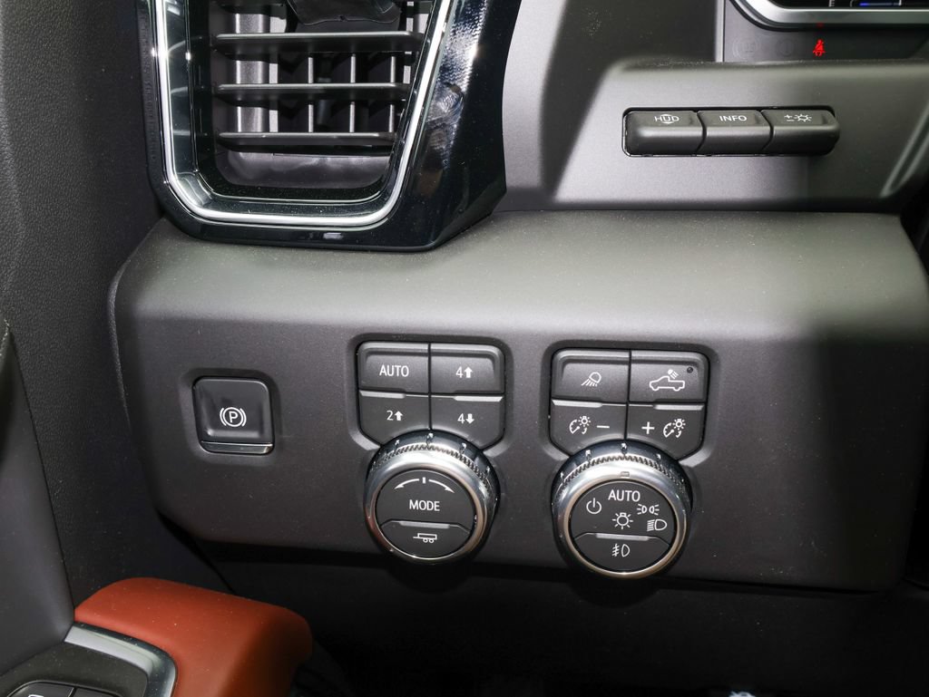 New 2026 GMC Sierra 3500 Denali Ultimate AWD/4WD image 28