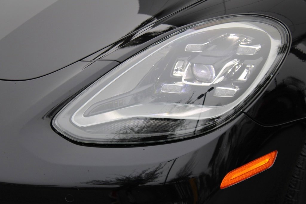 Used 2023 Porsche Panamera 4 image 11