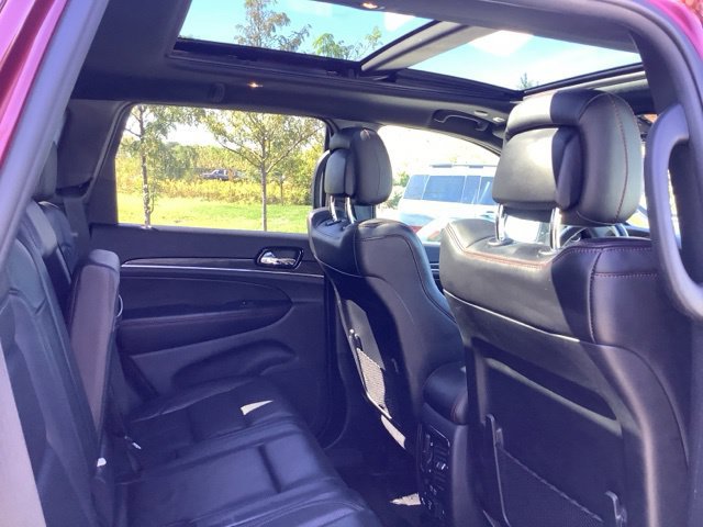 Used 2019 Jeep Grand Cherokee Trailhawk w/ Trailhawk Luxury Group AWD/4WD image 23