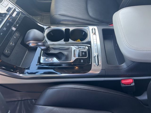 Used 2022 Kia Carnival SX image 17