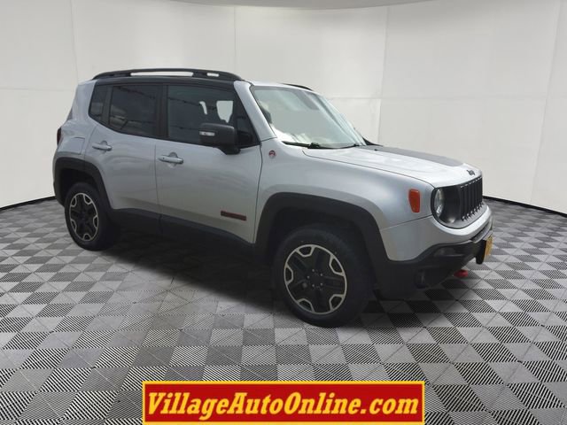 Used 2016 Jeep Renegade Trailhawk AWD/4WD image 5